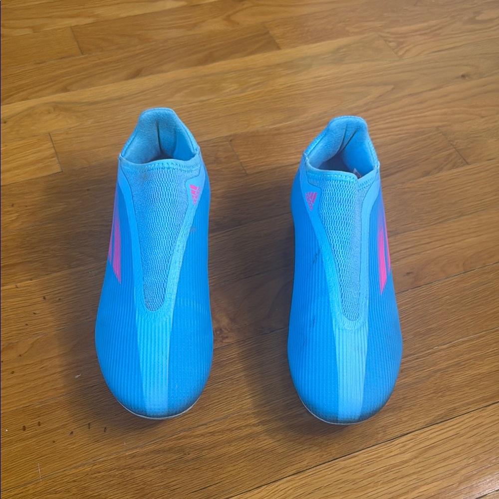 Blue and Pink Adidas speedflow 3 kids Soccer Cleats, size girls 5
